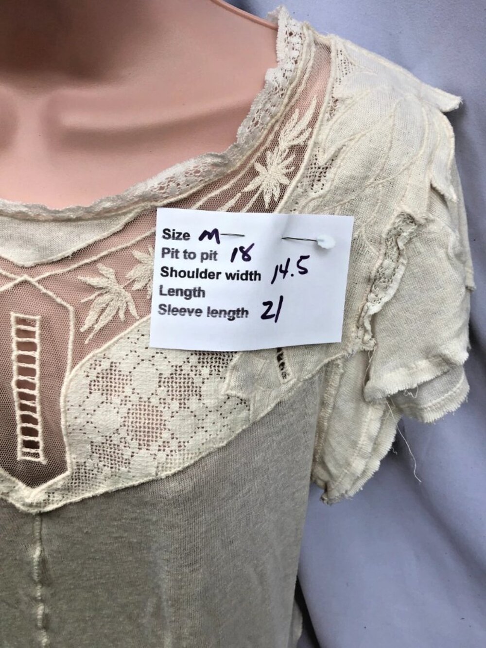 Ivory Free People Distressed Cotton Top Lace And Ruffles Soft Size M - Picture 14 of 14